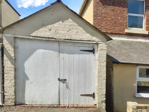 Photo 14- click for photo gallery